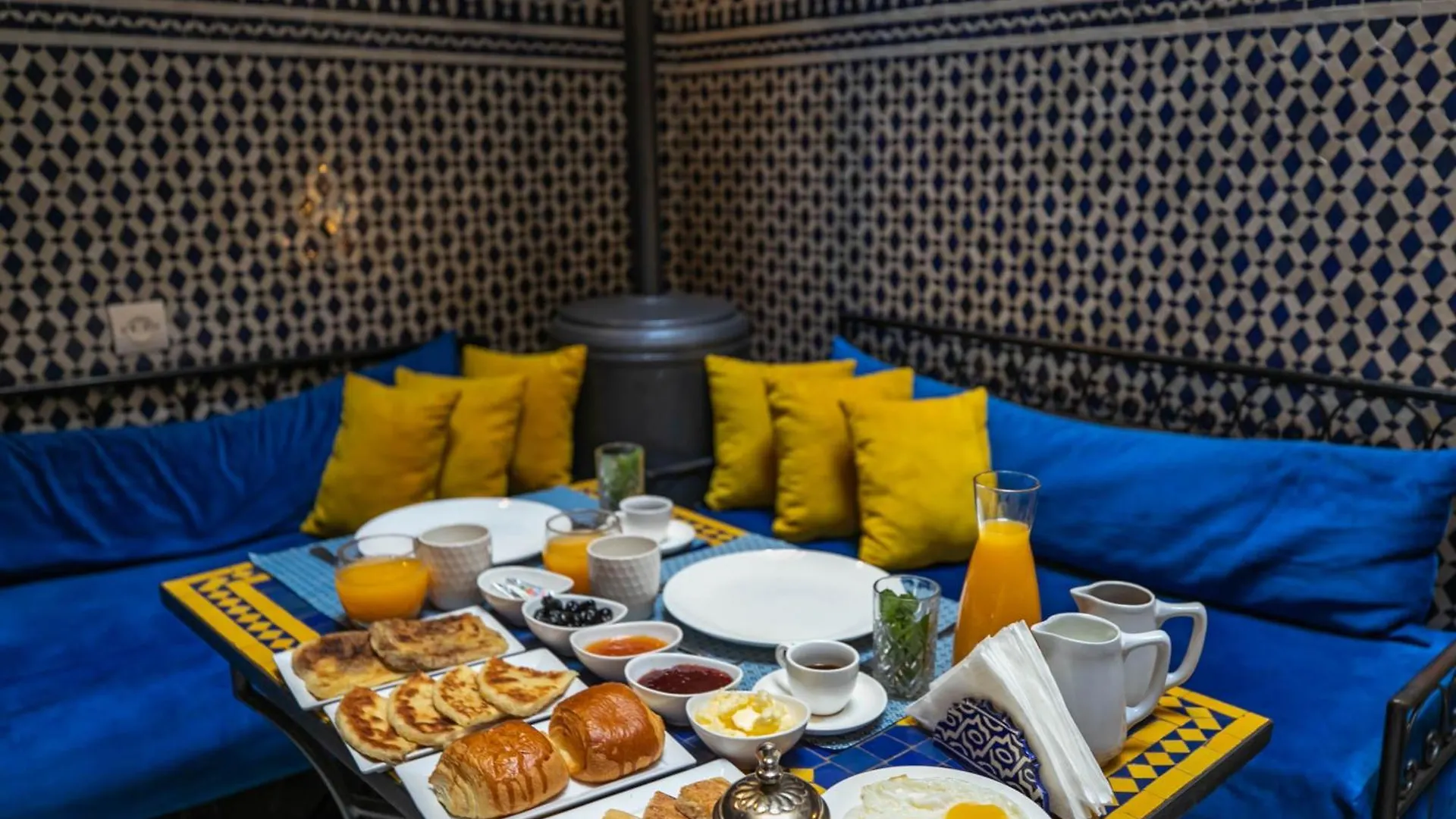 Riad Dar Omar Fes Guest house