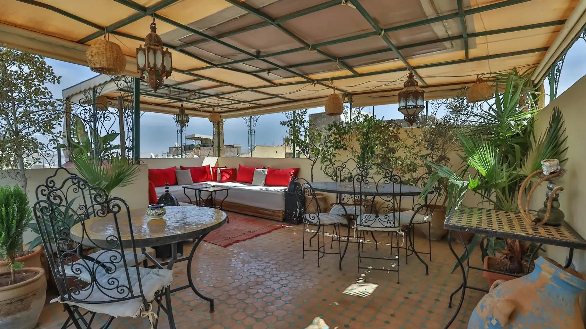 Riad Dar Omar Fes Guest house