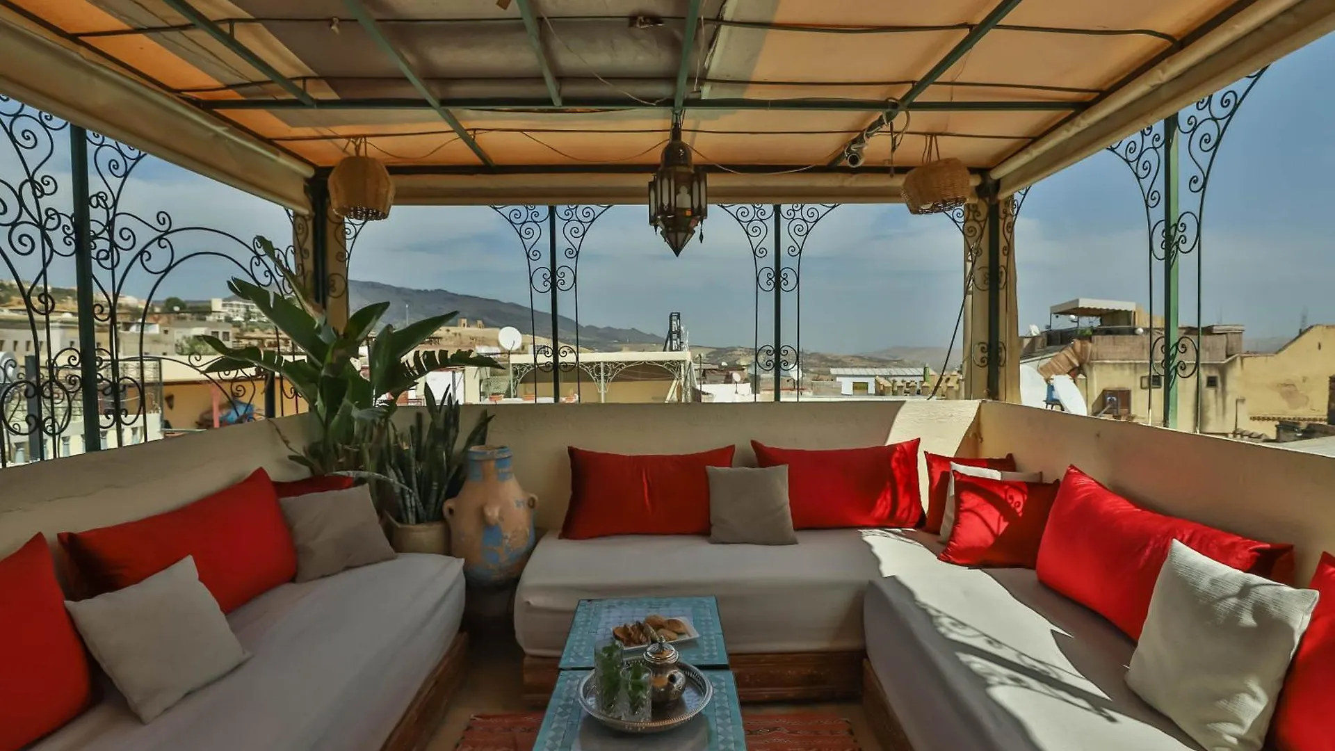 Riad Dar Omar Fes Guest house